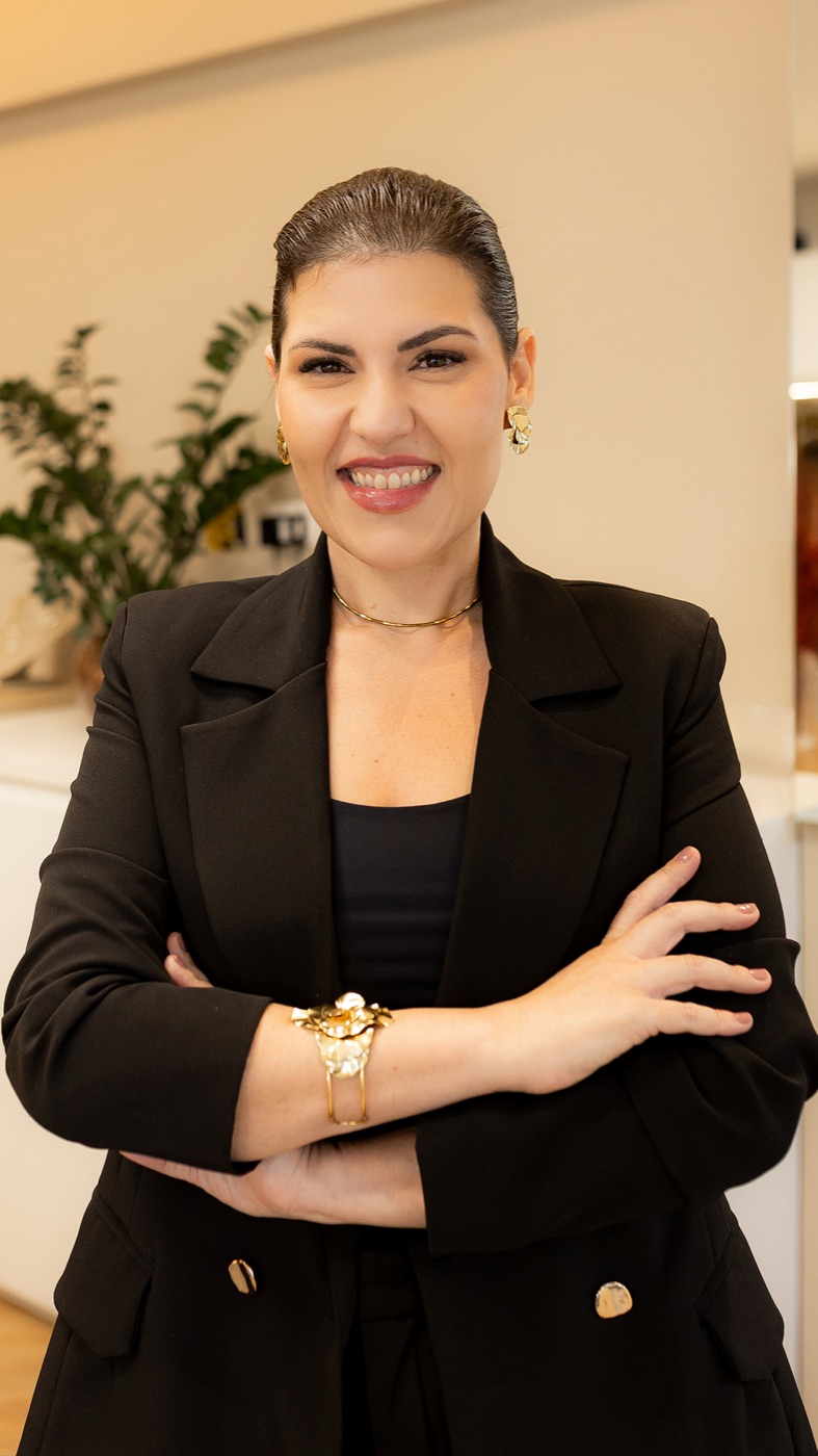 Rafaela Repizzo, lash designer e criadora do Método Go Lash, no studio
